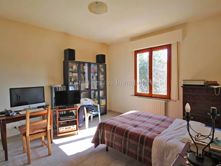 Immagine 9 di Casa bifamiliare in vendita  in Via Giuseppe di Vittorio a Torrita Di Siena