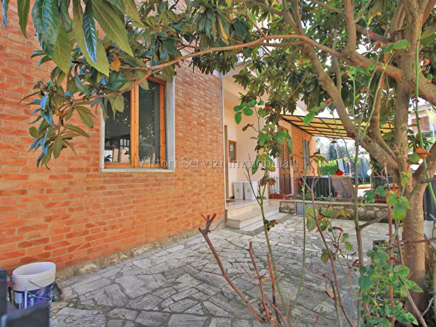 Immagine 24 di Casa bifamiliare in vendita  in Via Giuseppe di Vittorio a Torrita Di Siena