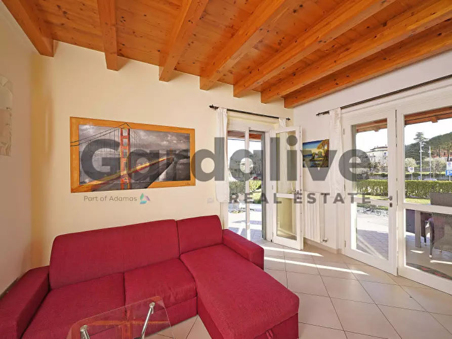 Immagine 16 di Villa in vendita  a Moniga Del Garda