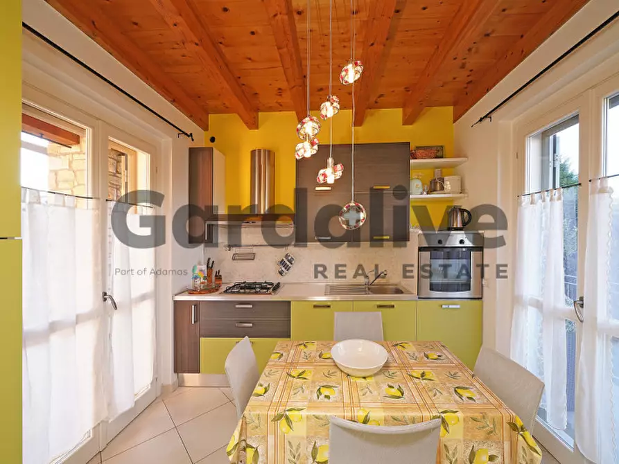 Immagine 23 di Villa in vendita  a Moniga Del Garda