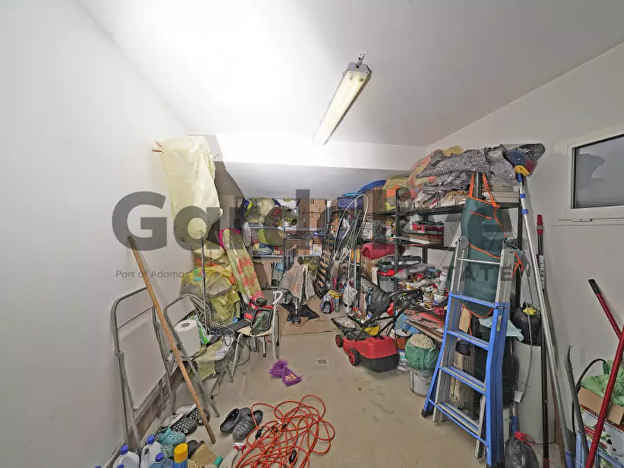 Immagine 32 di Villa in vendita  a Moniga Del Garda