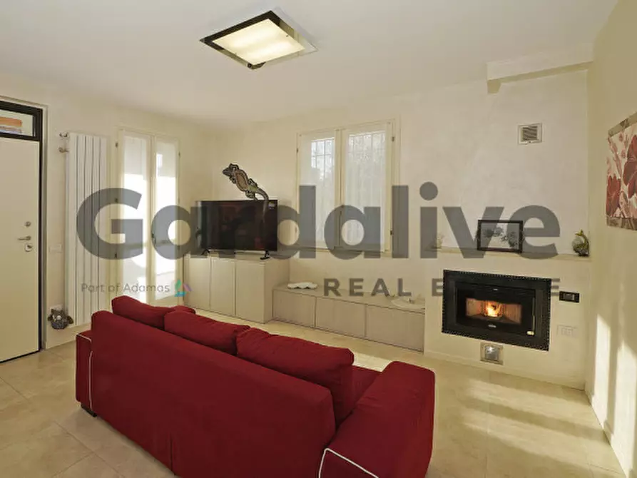 Immagine 9 di Casa bifamiliare in vendita  in via Pieve Vecchia a Manerba Del Garda