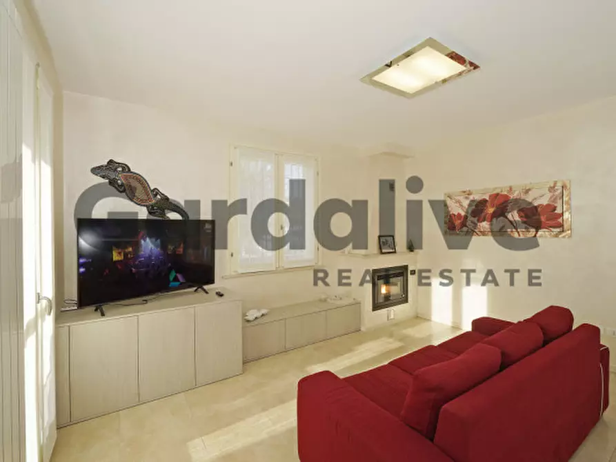 Immagine 10 di Casa bifamiliare in vendita  in via Pieve Vecchia a Manerba Del Garda