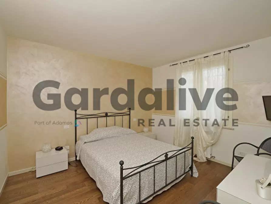 Immagine 12 di Casa bifamiliare in vendita  in via Pieve Vecchia a Manerba Del Garda