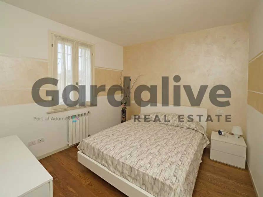 Immagine 14 di Casa bifamiliare in vendita  in via Pieve Vecchia a Manerba Del Garda