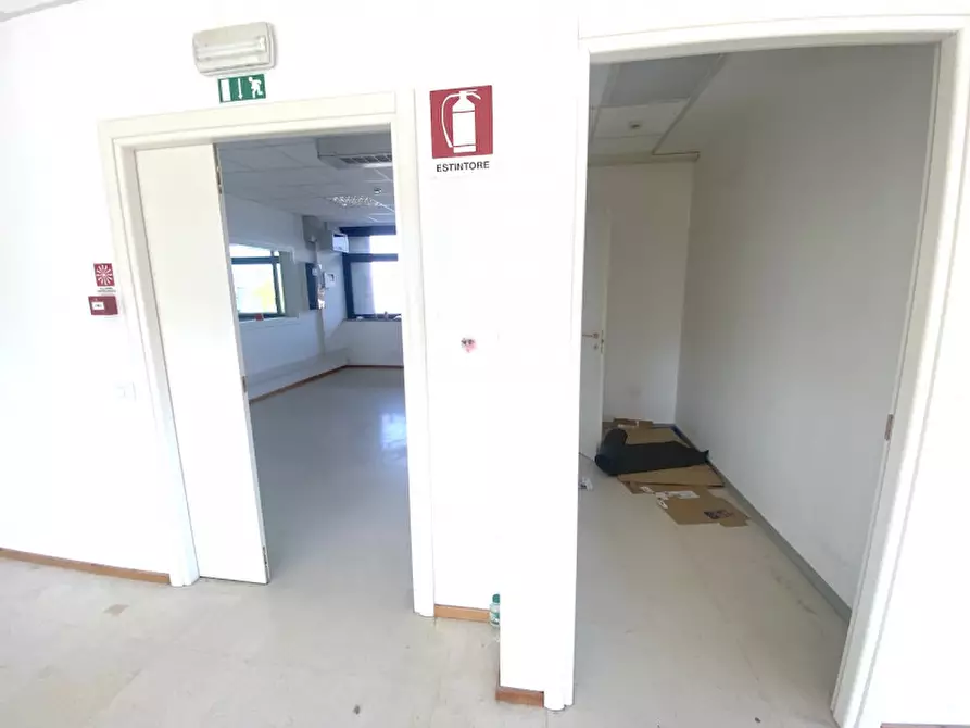 Immagine 8 di Ufficio in affitto  in VIA CAVALCAVIA a Cesena