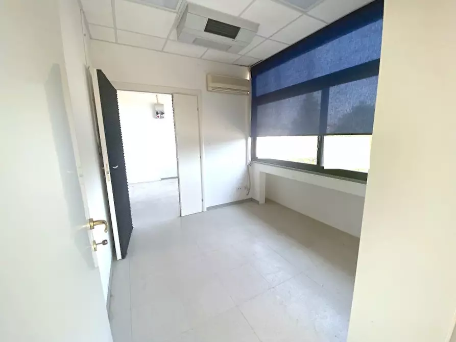 Immagine 11 di Ufficio in affitto  in VIA CAVALCAVIA a Cesena