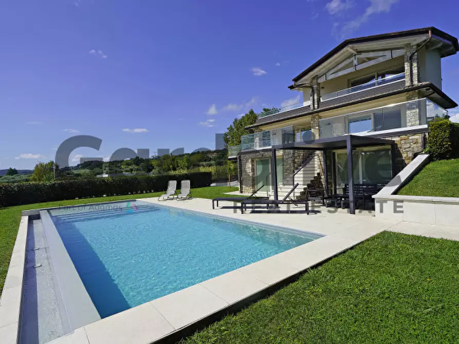 Immagine 2 di Villa in vendita  in Via Balosse a Moniga Del Garda