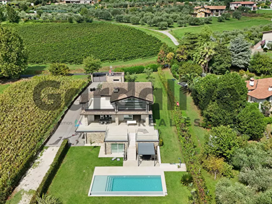 Immagine 26 di Villa in vendita  in Via Balosse a Moniga Del Garda