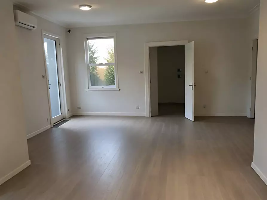 Immagine 2 di Ufficio in affitto  in Via Piave 60 a Montebelluna