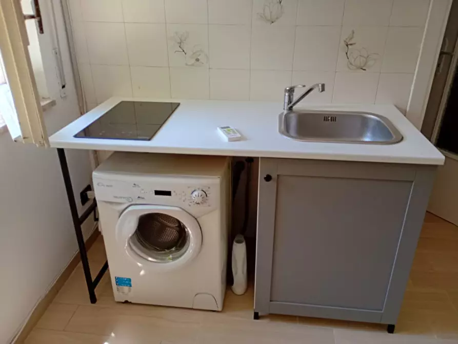 Immagine 17 di Monolocale in affitto  in Corso Vittorio Emanuele a Napoli