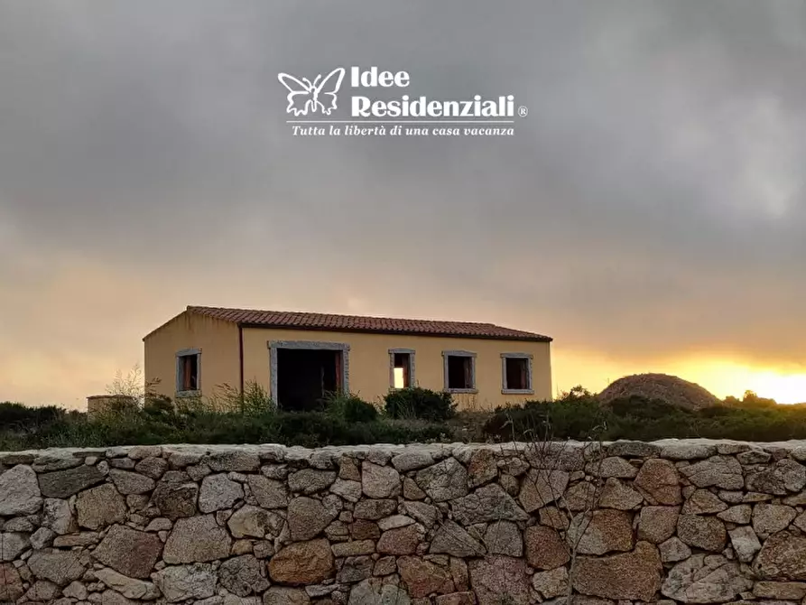 Immagine 2 di Casa indipendente in vendita  a Santa Teresa Gallura
