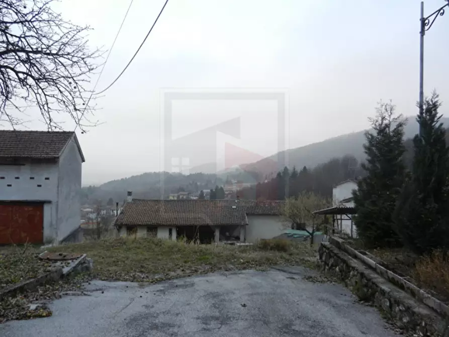 Immagine 17 di Rustico / casale in vendita  a Velo D'astico