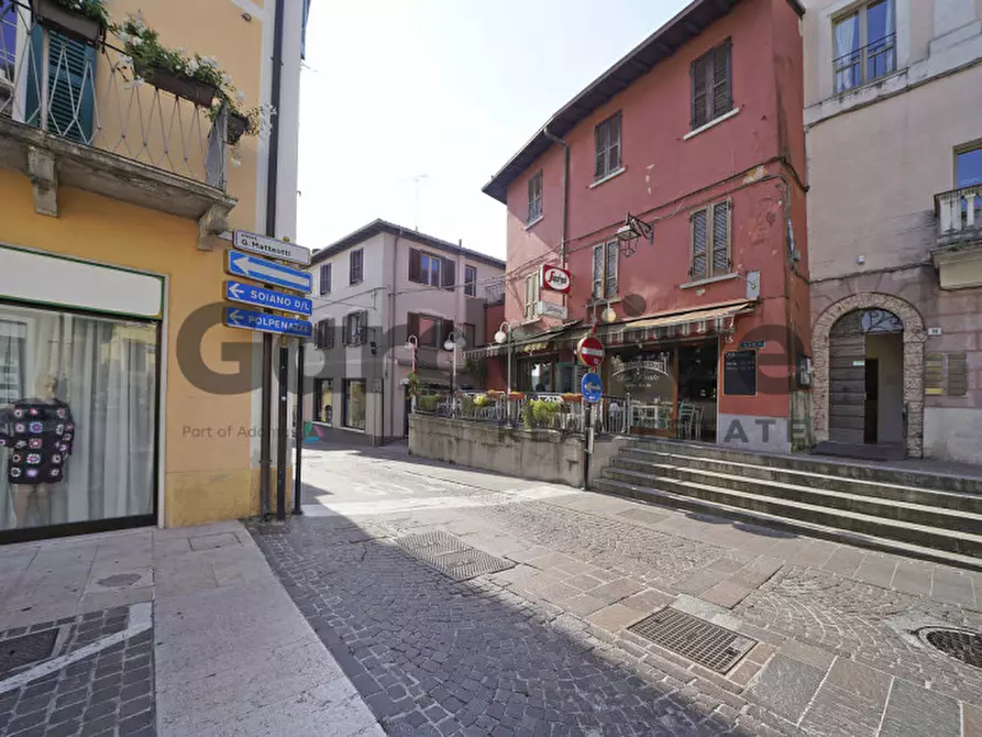 Immagine 1 di Appartamento in vendita  in Via chiesa a Padenghe Sul Garda