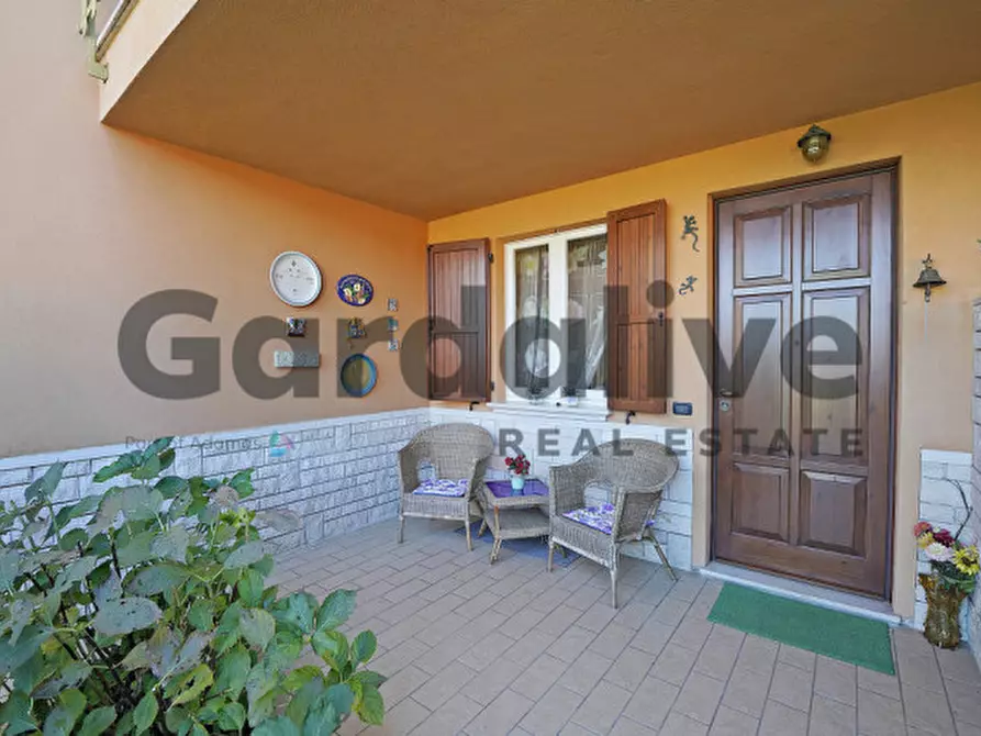 Immagine 2 di Villetta a schiera in vendita  in Via Panoramica a Manerba Del Garda