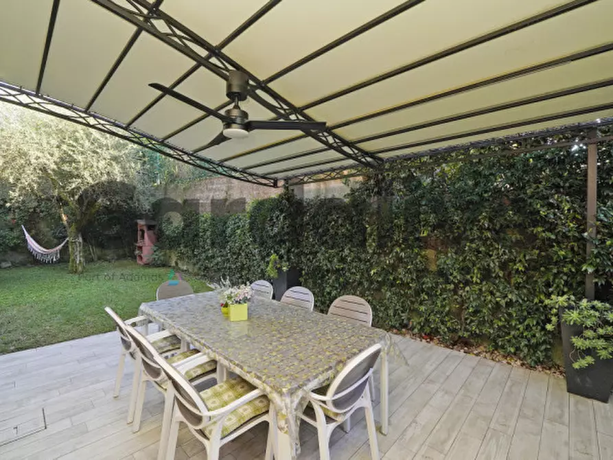 Immagine 18 di Villetta a schiera in vendita  in Via Panoramica a Manerba Del Garda