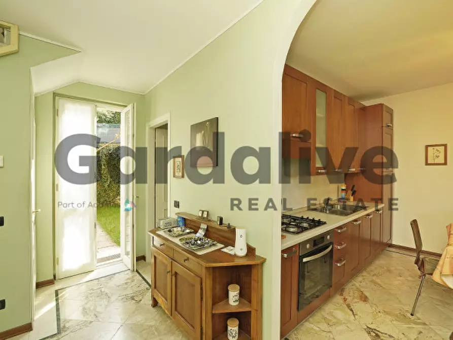 Immagine 8 di Villetta a schiera in vendita  in Via Panoramica a Manerba Del Garda