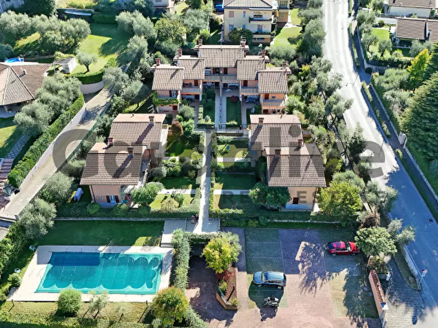 Immagine 37 di Villetta a schiera in vendita  in Via Panoramica a Manerba Del Garda