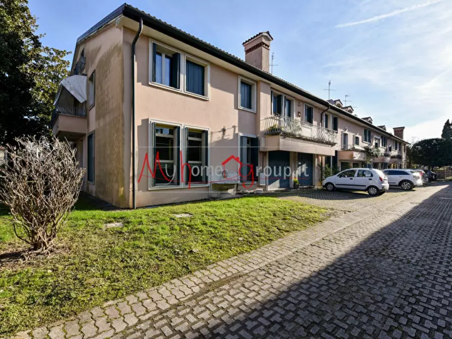 Immagine 15 di Ufficio in vendita  in Via Amistizio a Padova