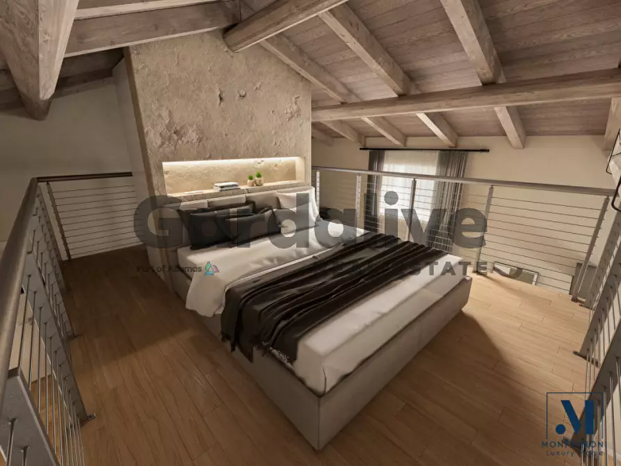 Immagine 5 di Casa quadrifamiliare in vendita  in Via Roma a Padenghe Sul Garda