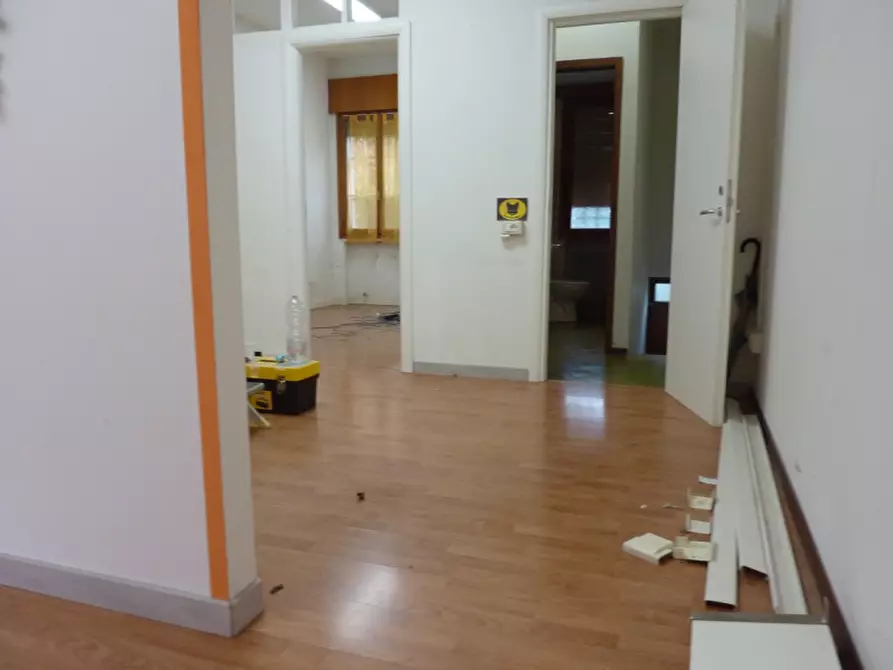 Immagine 4 di Negozio in affitto  in via roma 73 a Villorba