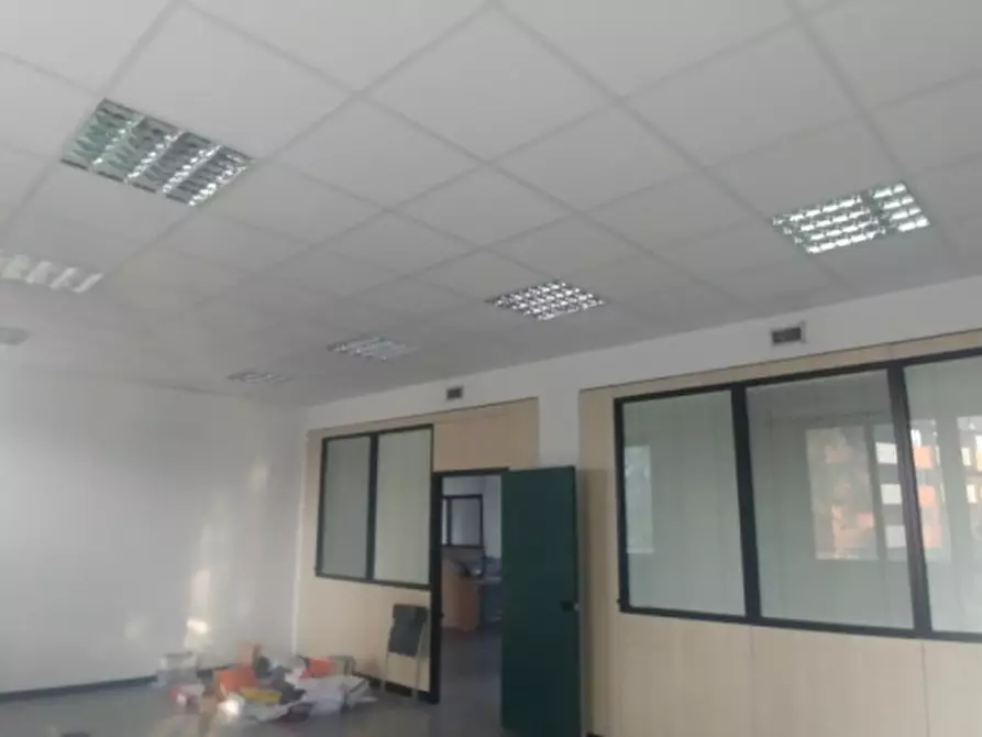 Immagine 23 di Ufficio in affitto  in VIA PODGORA a Vimercate