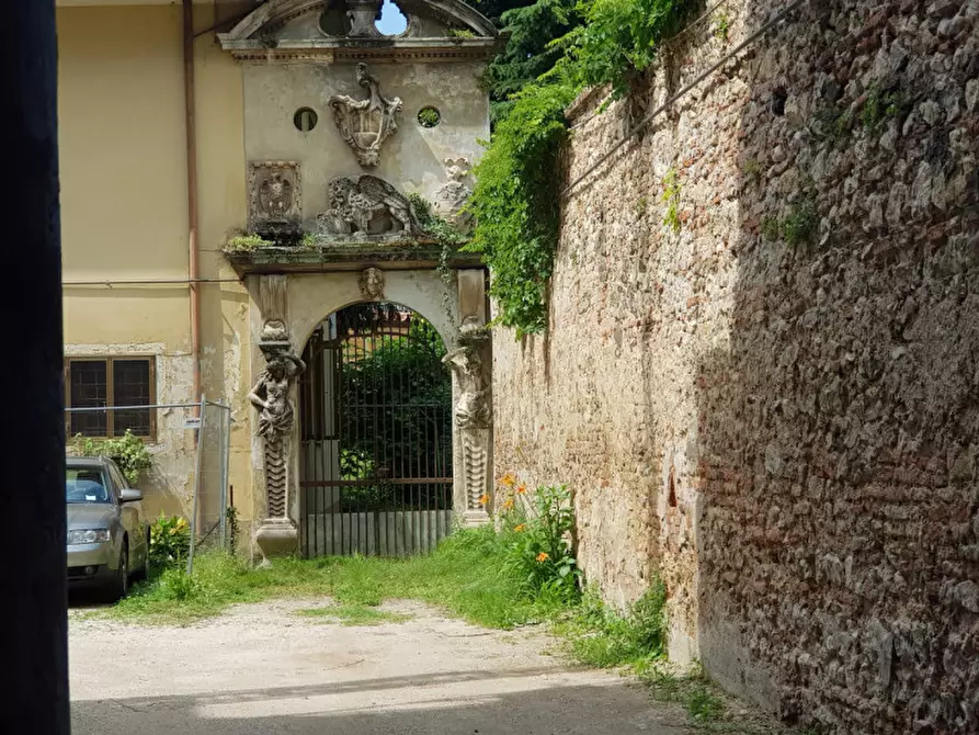 Immagine 19 di Appartamento in vendita  in Corso Fogazzaro 36100 vicenza a Vicenza