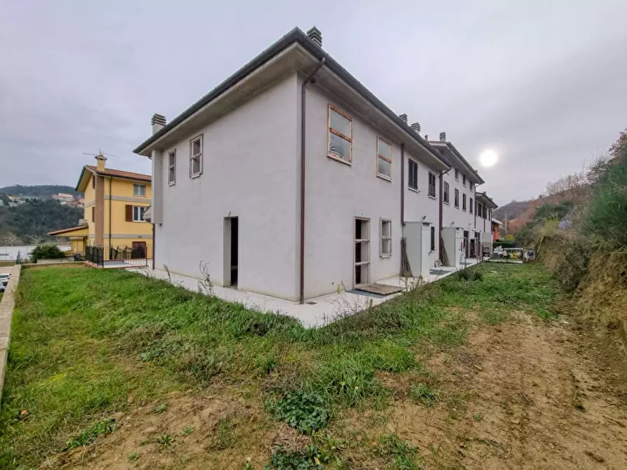 Immagine 4 di Villetta a schiera in vendita  in via dei Ciliegi a Sassocorvaro Auditore