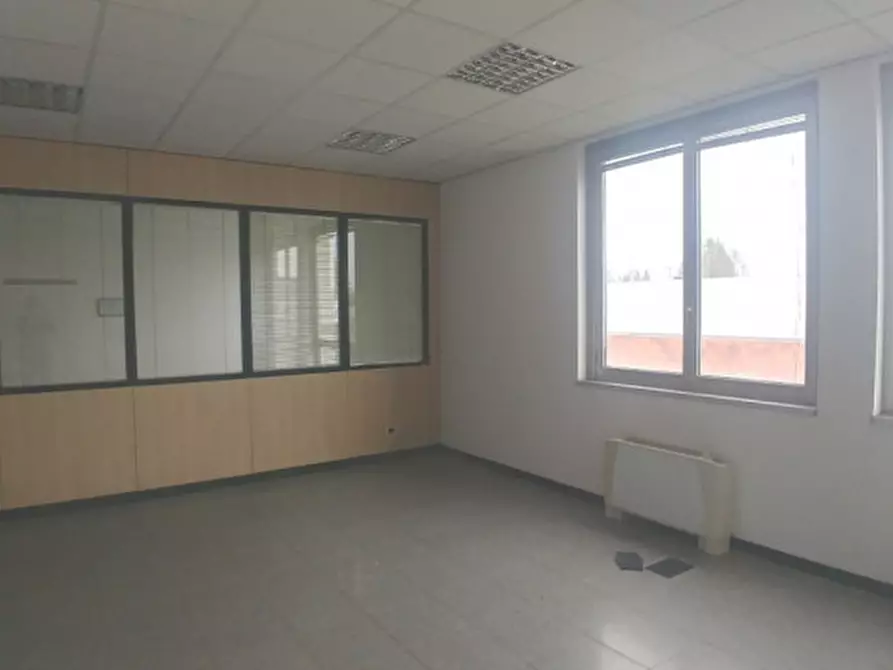 Immagine 20 di Ufficio in affitto  in VIA PODGORA a Vimercate