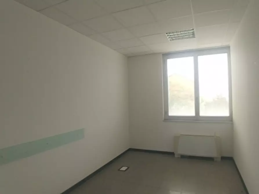 Immagine 22 di Ufficio in affitto  in VIA PODGORA a Vimercate