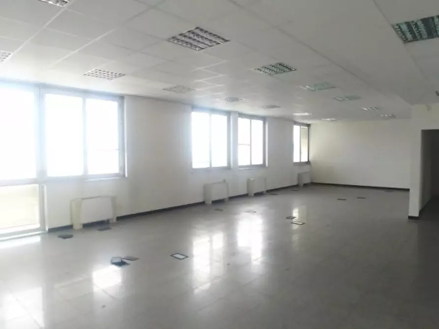 Immagine 24 di Ufficio in affitto  in VIA PODGORA a Vimercate