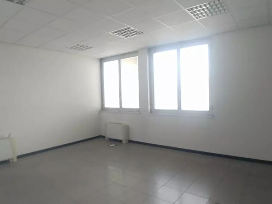 Immagine 22 di Ufficio in affitto  in VIA PODGORA a Vimercate