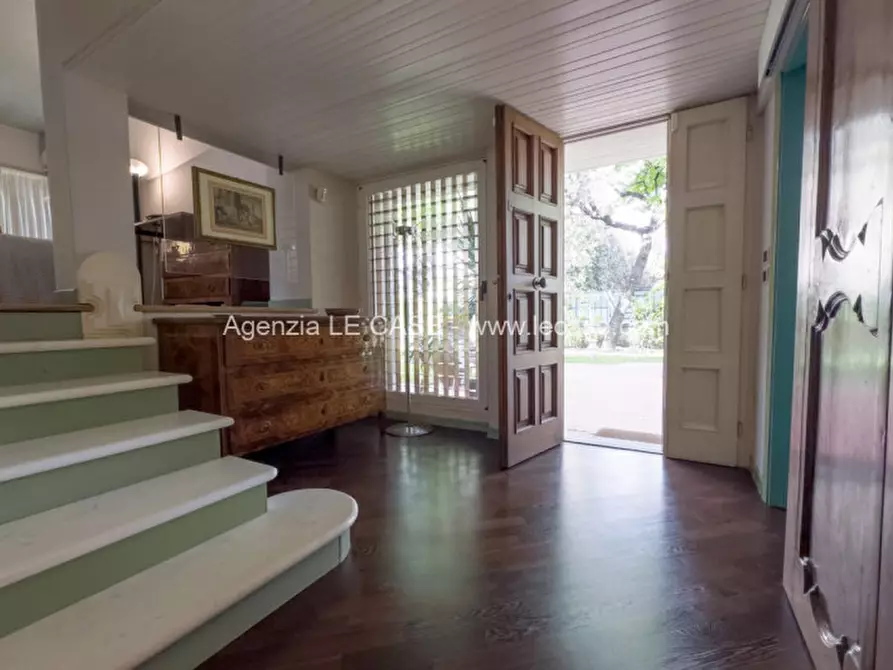 Immagine 10 di Villa in affitto  in via Vanzetti 17 a Forte Dei Marmi