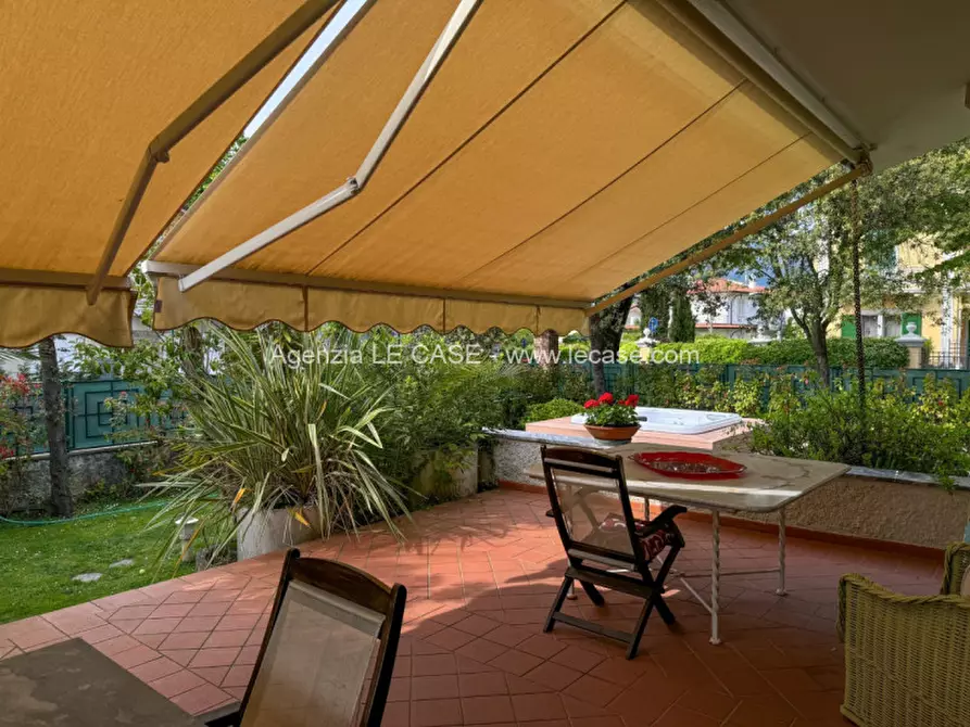 Immagine 39 di Villa in affitto  in via Vanzetti 17 a Forte Dei Marmi
