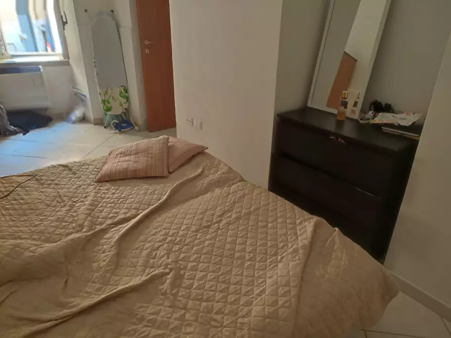 Immagine 13 di Appartamento in affitto  in Via Duomo a Napoli