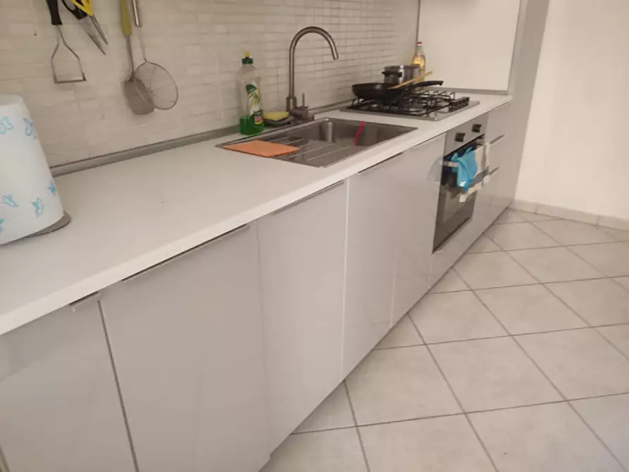 Immagine 26 di Appartamento in affitto  in Via Duomo a Napoli