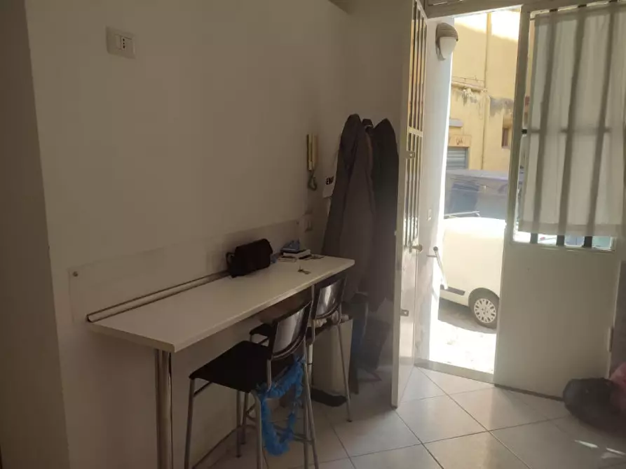 Immagine 27 di Appartamento in affitto  in Via Duomo a Napoli