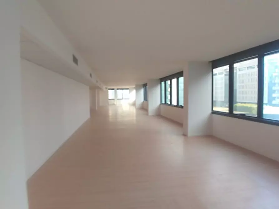Immagine 17 di Ufficio in affitto  in VIA DI VITTORIO G. a Segrate