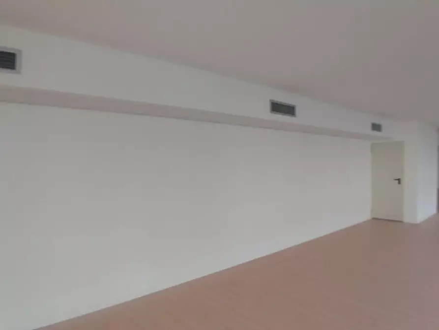 Immagine 18 di Ufficio in affitto  in VIA DI VITTORIO G. a Segrate