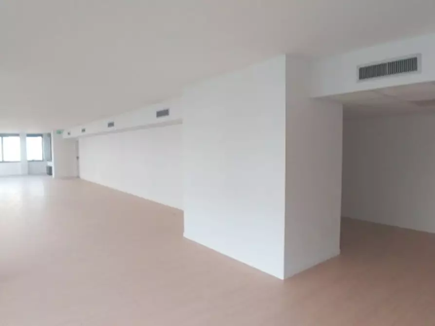 Immagine 13 di Ufficio in affitto  in VIA DI VITTORIO G. a Segrate