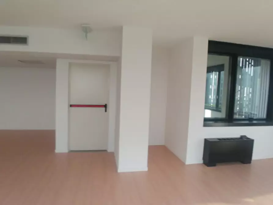 Immagine 16 di Ufficio in affitto  in VIA DI VITTORIO G. a Segrate