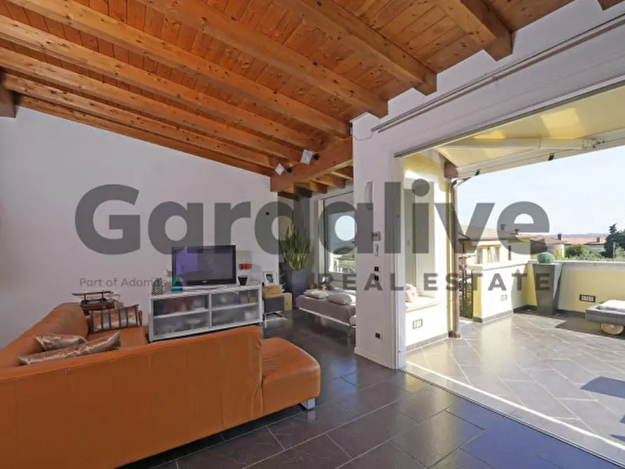 Immagine 2 di Appartamento in vendita  in Via Metelli a Padenghe Sul Garda