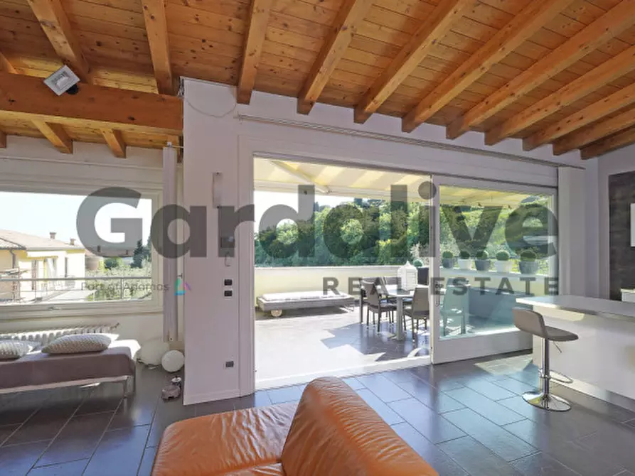 Immagine 7 di Appartamento in vendita  in Via Metelli a Padenghe Sul Garda