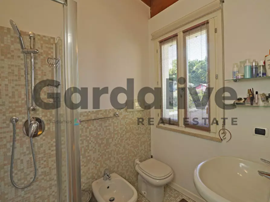 Immagine 18 di Appartamento in vendita  in Via Metelli a Padenghe Sul Garda