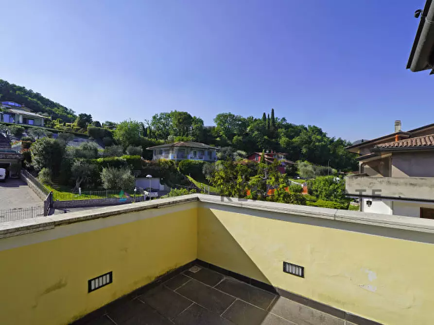 Immagine 19 di Appartamento in vendita  in Via Metelli a Padenghe Sul Garda