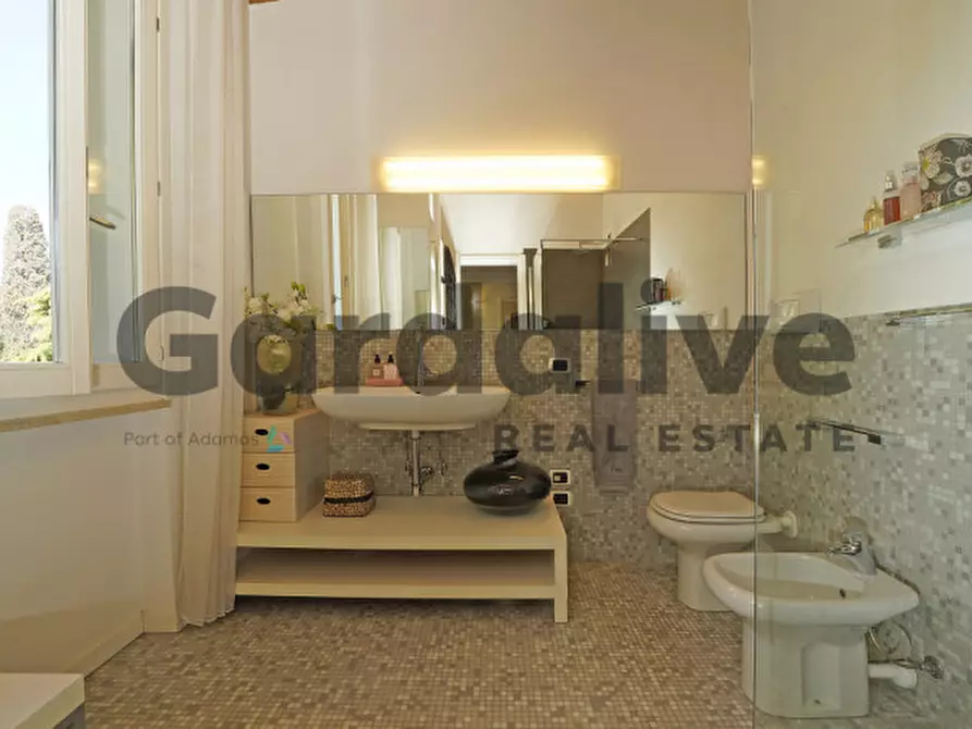 Immagine 24 di Appartamento in vendita  in Via Metelli a Padenghe Sul Garda