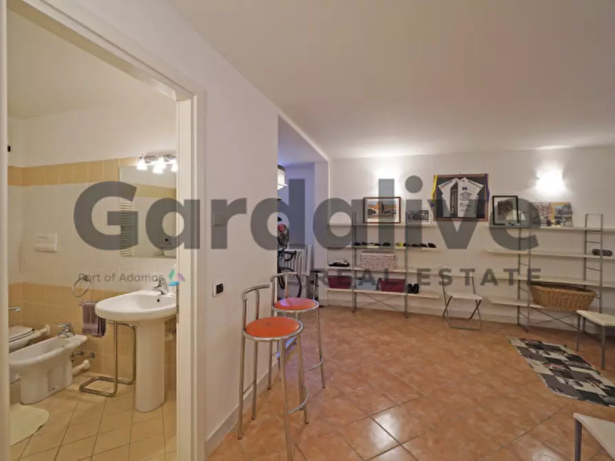 Immagine 28 di Appartamento in vendita  in Via Metelli a Padenghe Sul Garda