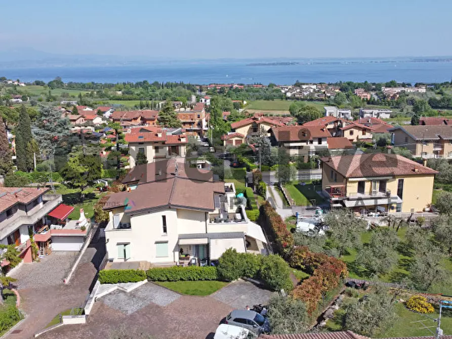 Immagine 34 di Appartamento in vendita  in Via Metelli a Padenghe Sul Garda