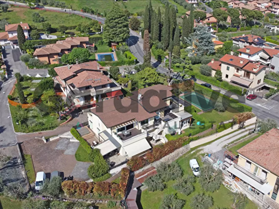 Immagine 35 di Appartamento in vendita  in Via Metelli a Padenghe Sul Garda