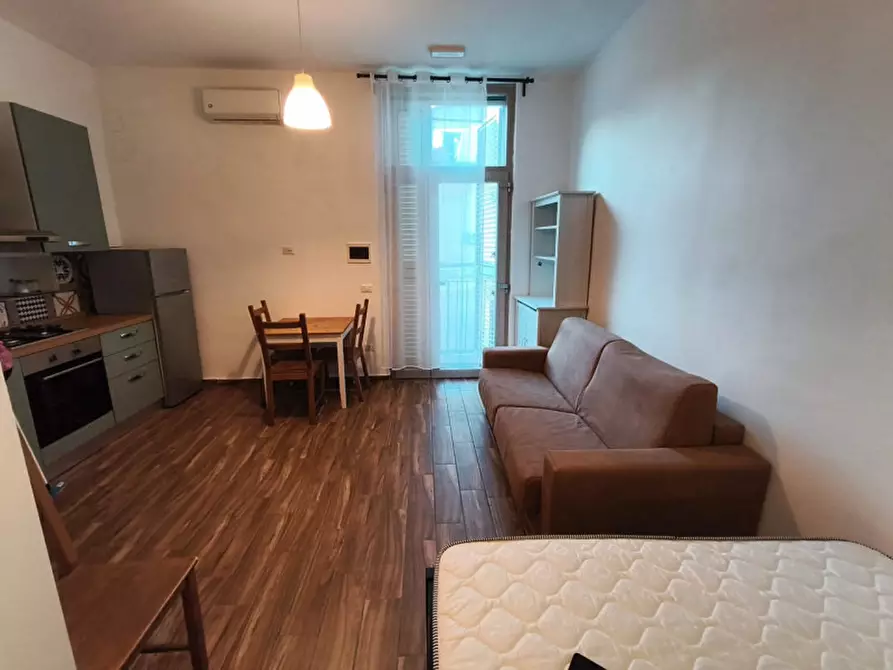 Immagine 5 di Appartamento in affitto  in Via Trinchera a Napoli